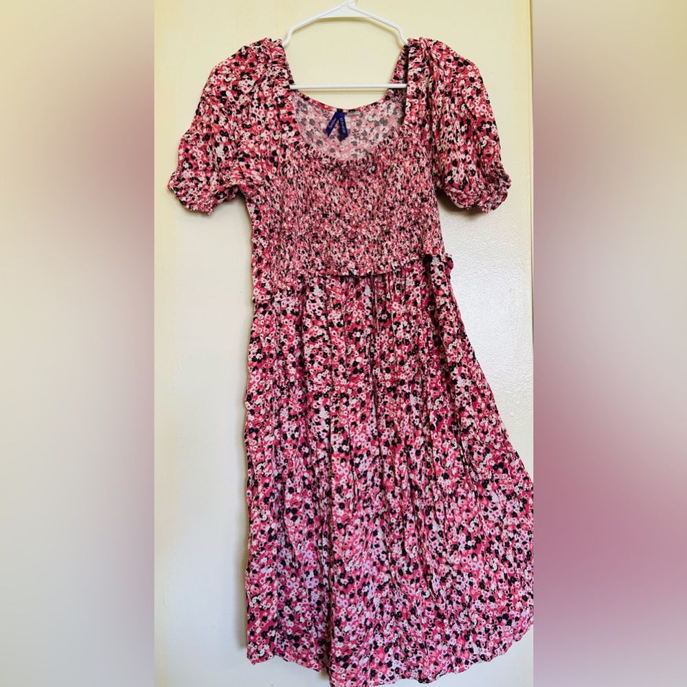 👗Seraphine Maternity Floral Dress